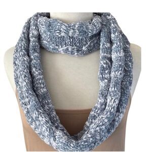 NEW Sonoma Supercozy Soft Chenille’s Infinity Scarf Present Hostess Gift